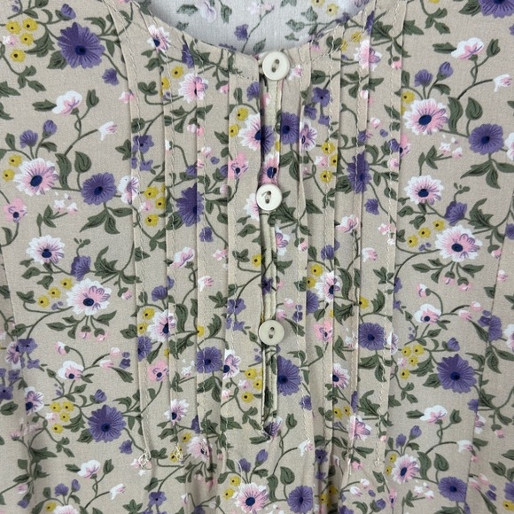 Suzanne Betro Tan Delicate Floral Pattern Soft Ruffled Short Sleeve Blouse - Picture 5 of 8